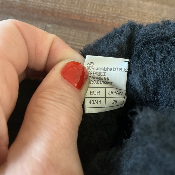 Emu Australia Featherwood Mini Wool Suede Bootie Black Size 9 Women - Picture 8 of 9